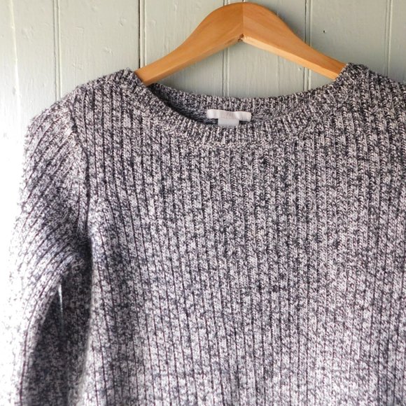 Ribbed High Low Sweater - Picture 3 of 11